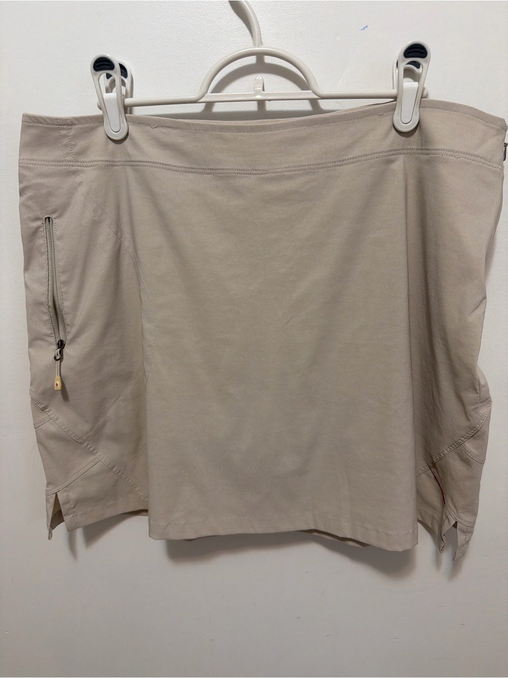Avia Beige Active Skort with Zipper Pocket